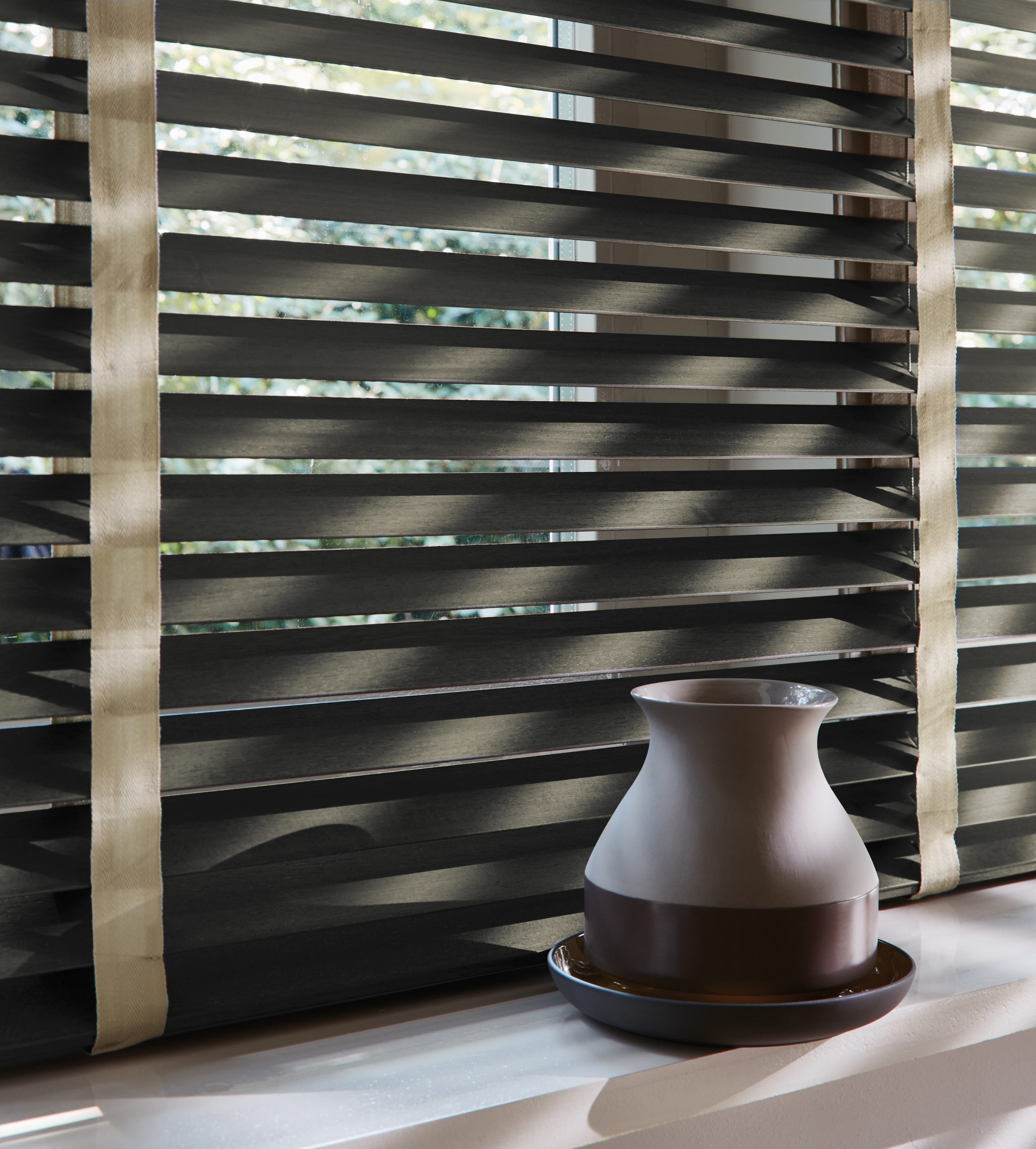 Houten jaloezieën bij de Woonspecialist