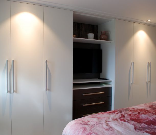 Kast op maat | Draaideurkast I de Woonspecialist