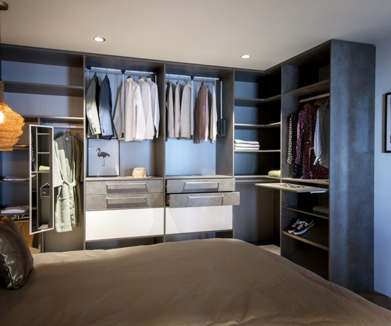 Kast op maat | Inloopkast I de Woonspecialist