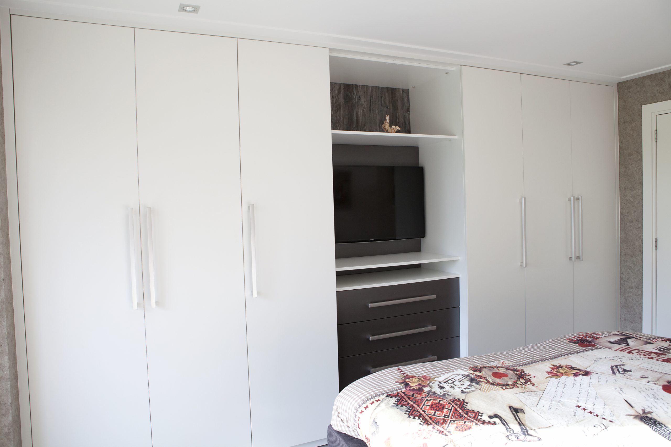 Kast op maat | Draaideurkast I de Woonspecialist