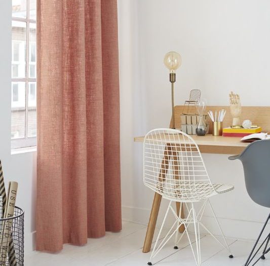 De juiste confectie voor perfecte gordijnen vind je bij de Woonspecialist!