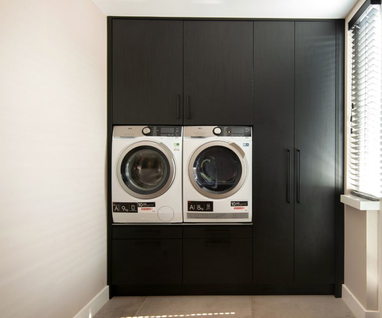 Wasmachinekast op maat bij De Woonspecialist