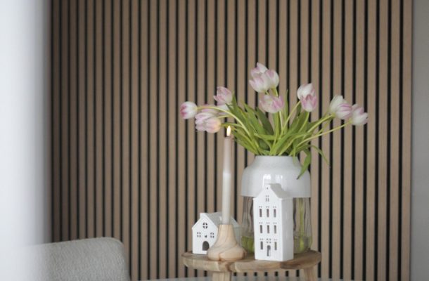 Wandpanelen van Akupanels in de eetkamer