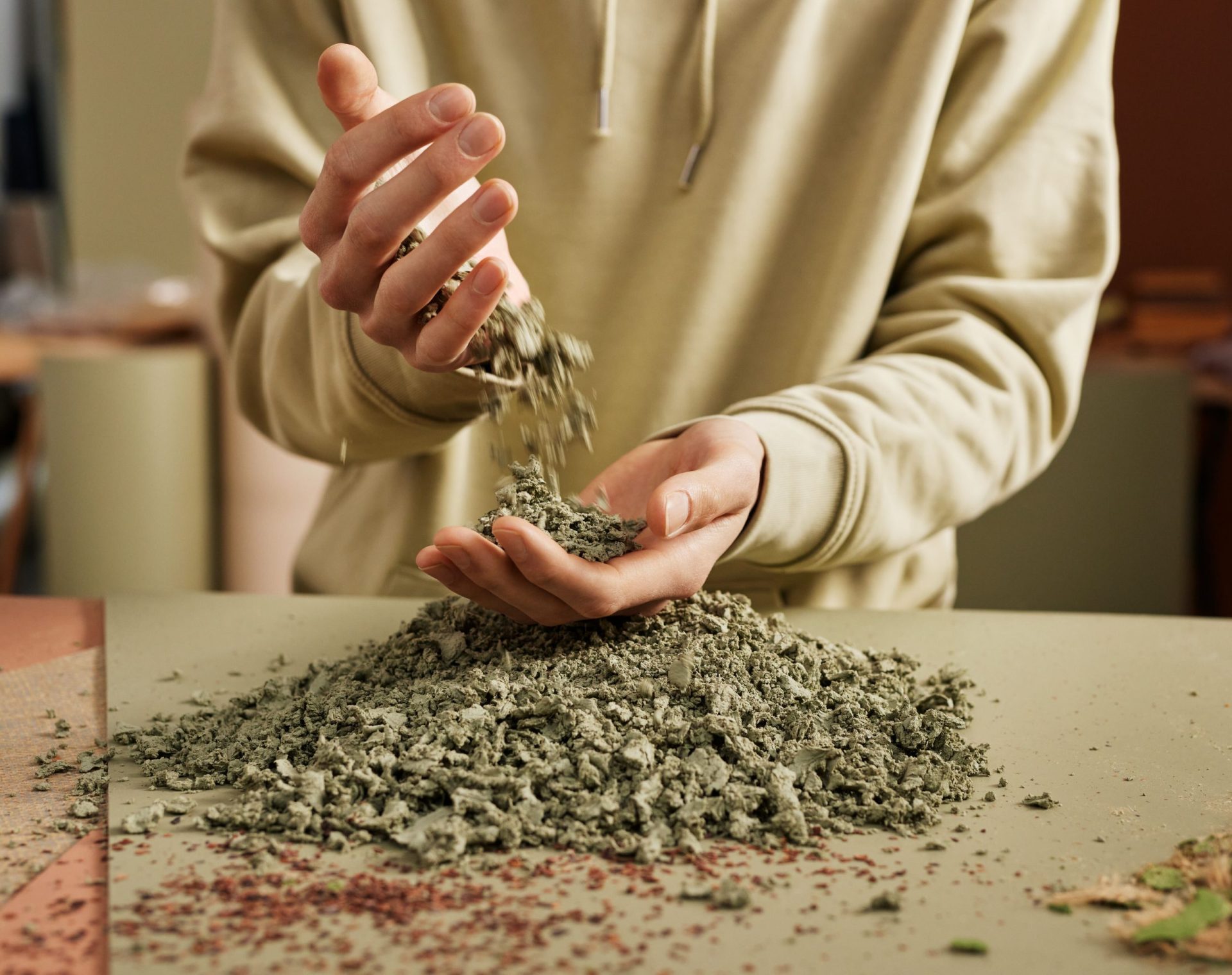 Marmoleum vloer granulaat stukken detail biologisch afbreekbare vloer