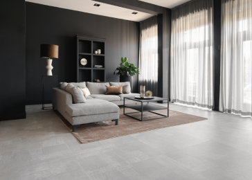 PVC betonlook vloer in de woonkamer