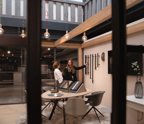 Stuys by Cor Paint woonwinkel stalen deuren