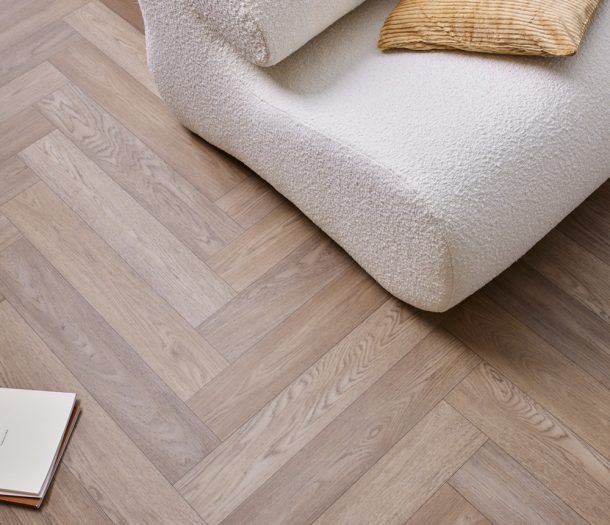 Vinylvloer visgraat houtlook Eternal deluxe 3074 close