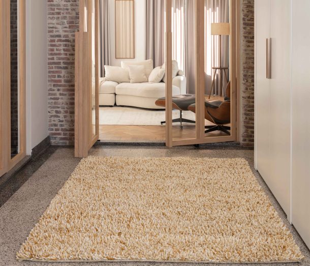 Vierklant hoogpolig vloerkleed van Brinker Carpets