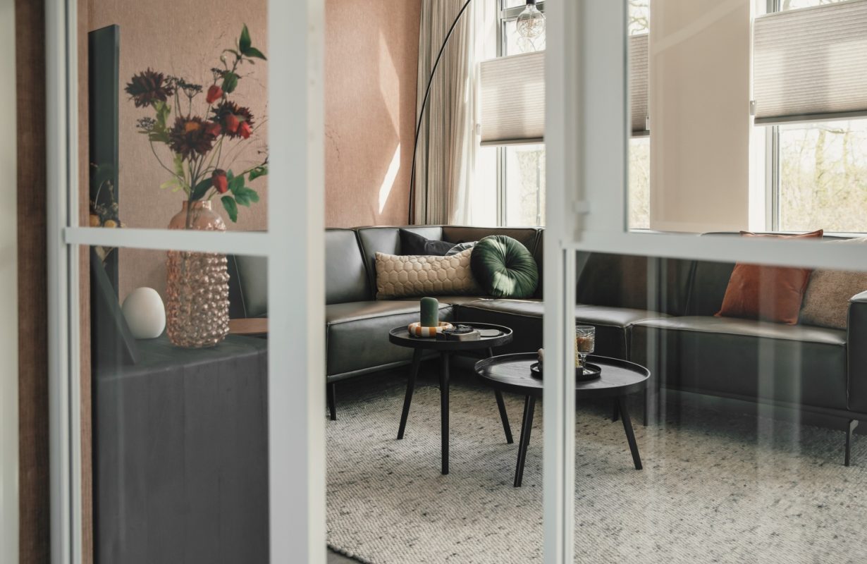 Artelux Hop gordijnen (kleur 05, Heditex 4100 rail) met Eijffinger Unify 333207 behang