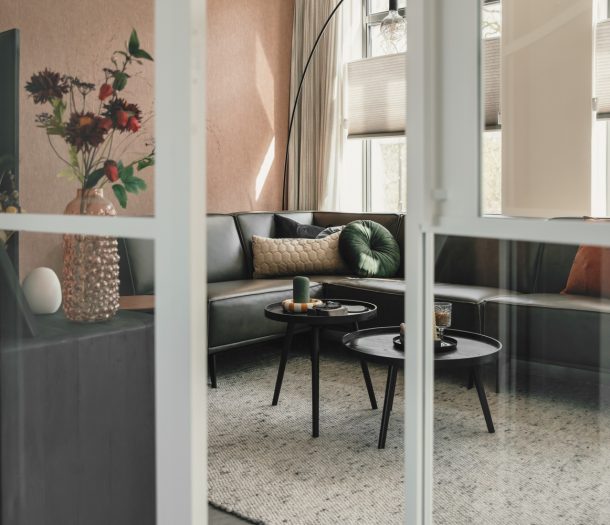 Artelux Hop gordijnen (kleur 05, Heditex 4100 rail) met Eijffinger Unify 333207 behang