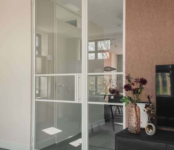 Metal Doors scharnierdeur met vast element (wit, type MEATL500)