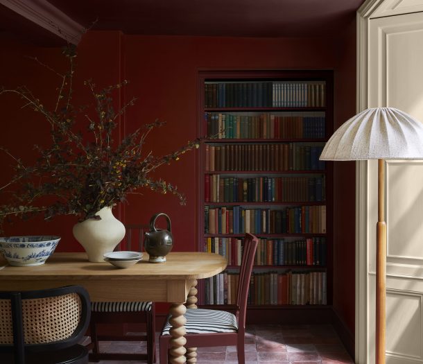 Little Greene verf bronze red
